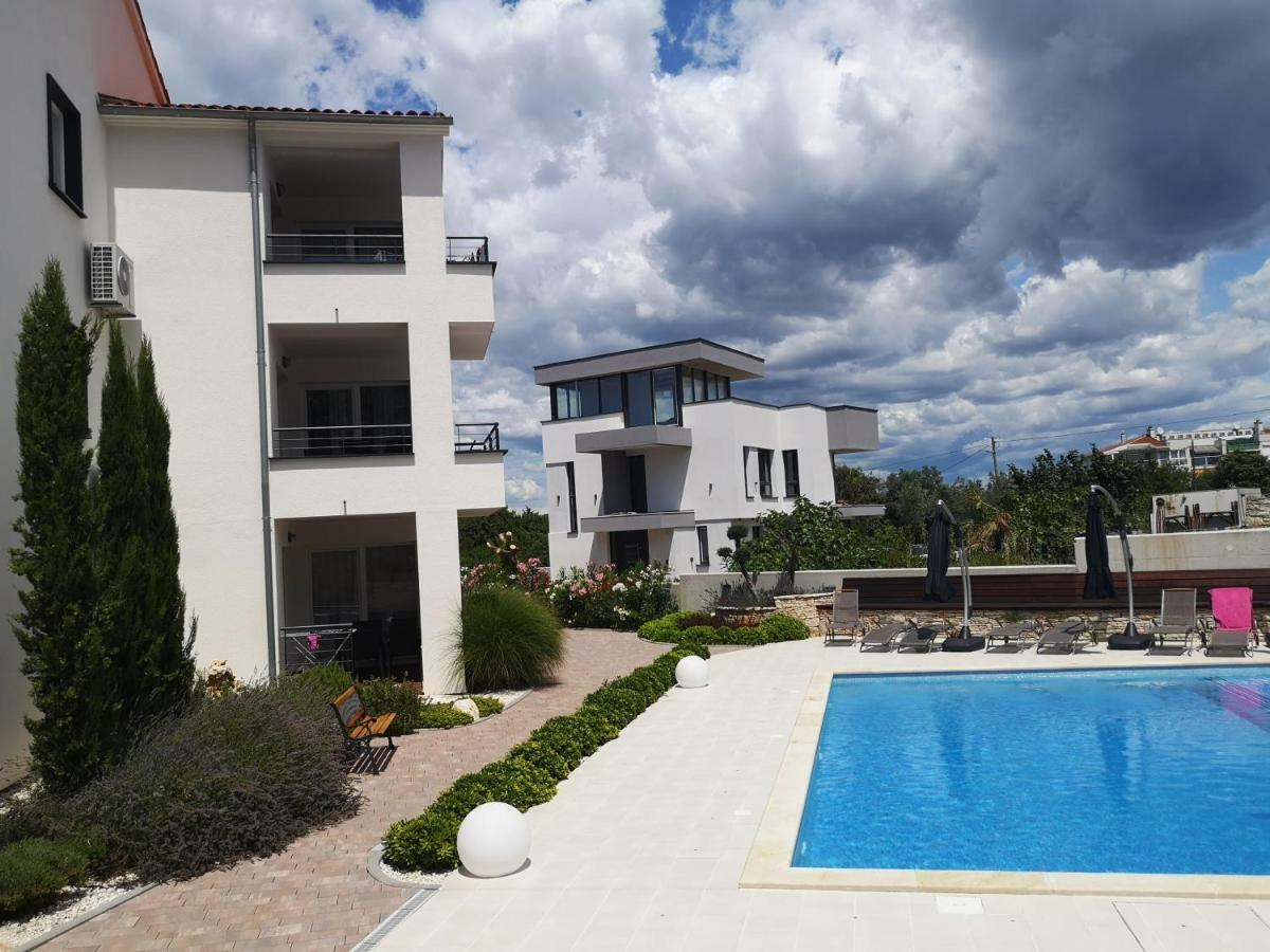 Villa Anja 1St Floor Перой Екстер'єр фото
