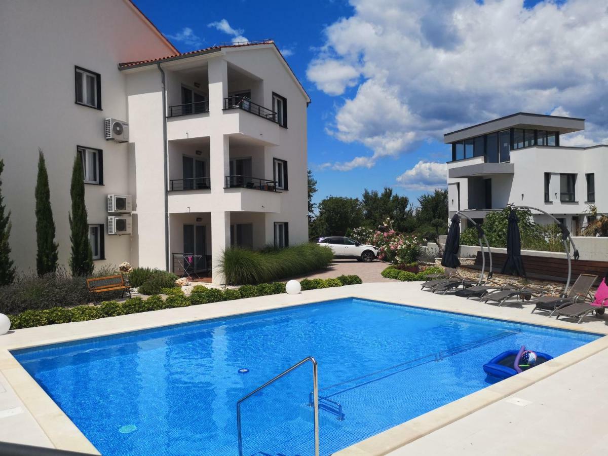 Villa Anja 1St Floor Перой Екстер'єр фото
