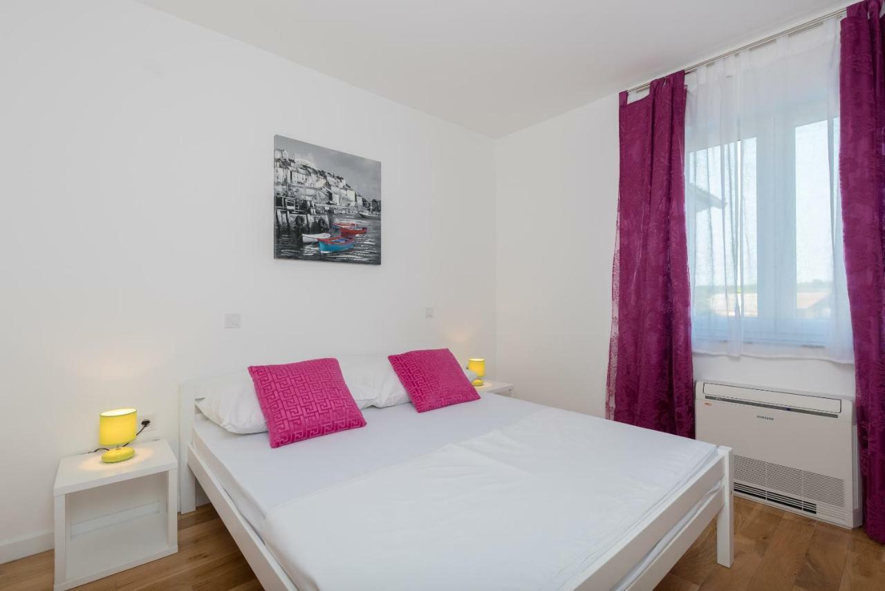 Villa Anja 1St Floor Перой Екстер'єр фото