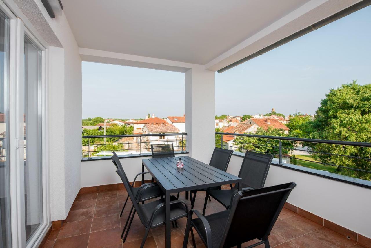 Villa Anja 1St Floor Перой Екстер'єр фото