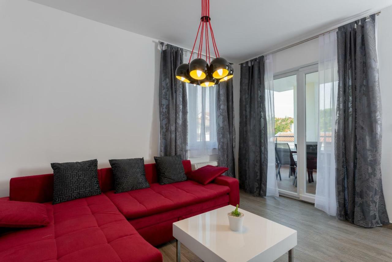Villa Anja 1St Floor Перой Екстер'єр фото